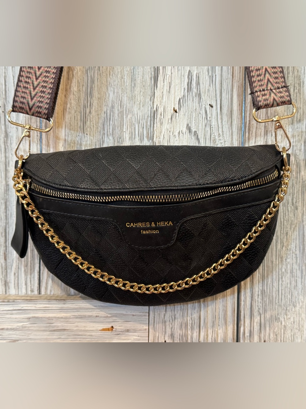 Cahres & Heka Fashion Black Quilted Crossbody Belt Bag with Gold Chain